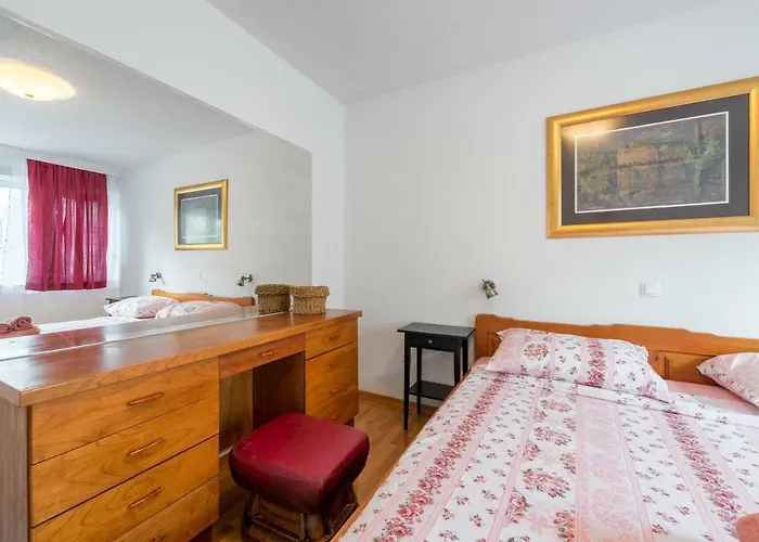 Antonija With Jacuzzi 스플리트