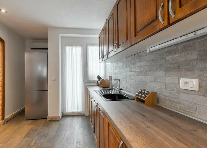 아파트 Antonija With Jacuzzi *