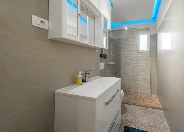 아파트 Antonija With Jacuzzi *